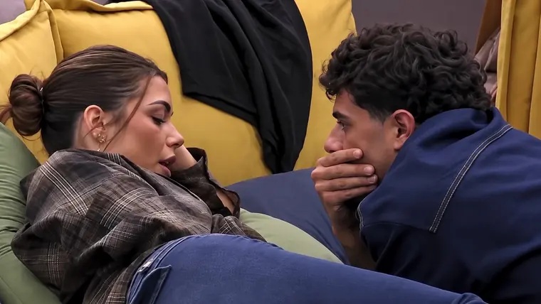 GF Vip, Alessandro suggerisce a Piera come evitare le nomination