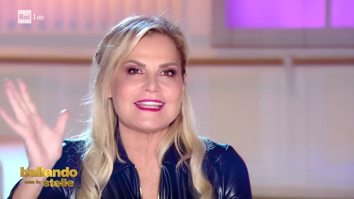 Simona Ventura torna a Ballando con le Stelle: “Ho dei conti da regolare”